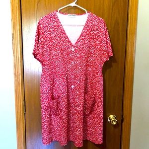 Cute red and white spotted dress!